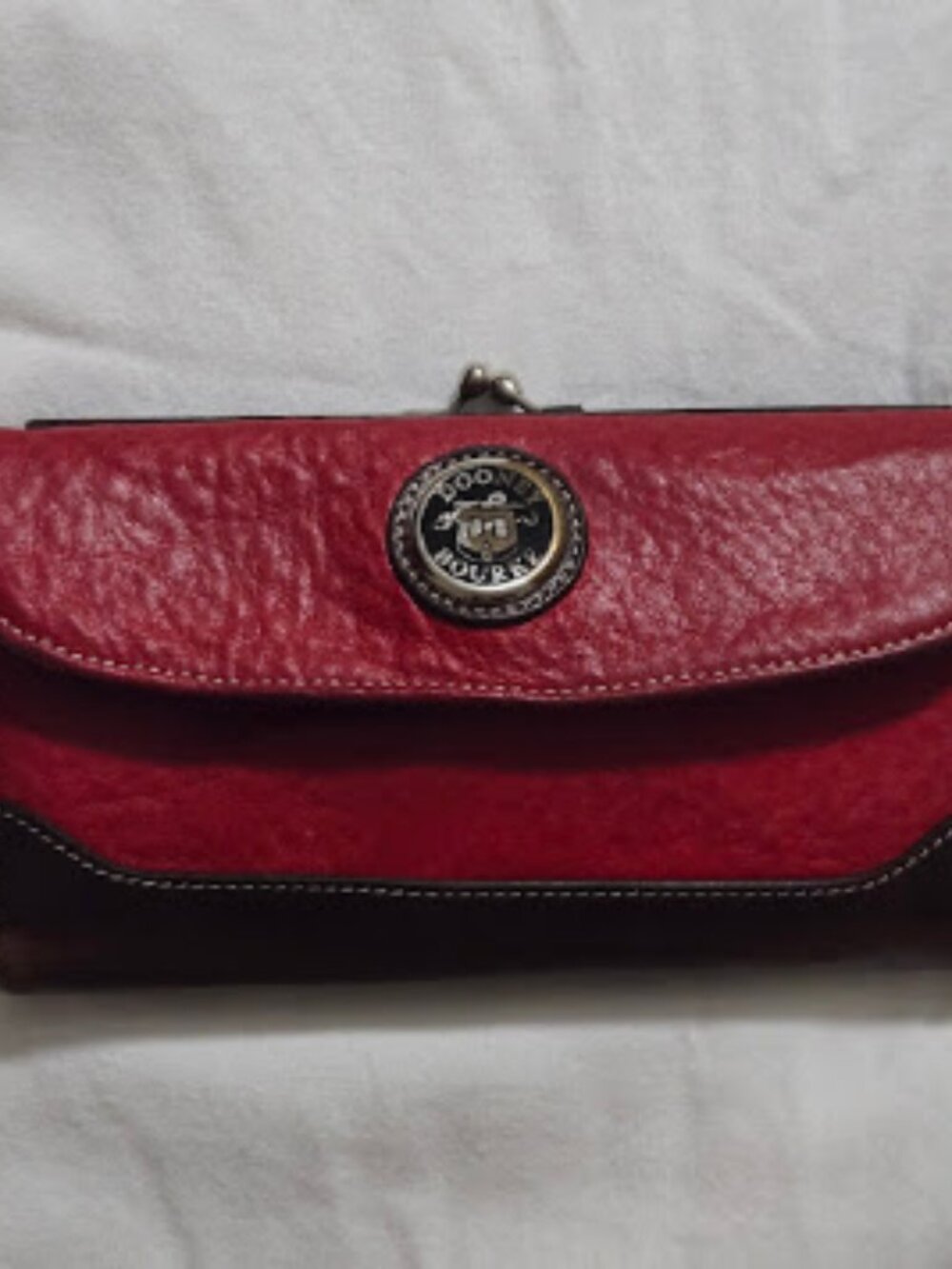 Vintage Dooney & Bourke Red Brown Pebble Leather Kiss Lock Checkbook Wallet